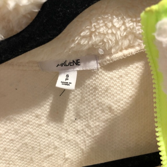 Fake fur sweater - Picture 3 of 3